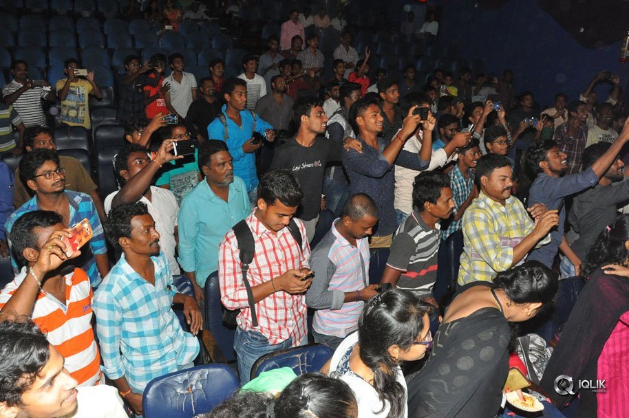 Ami-Thumi-Movie-Success-Meet-At-Vizag